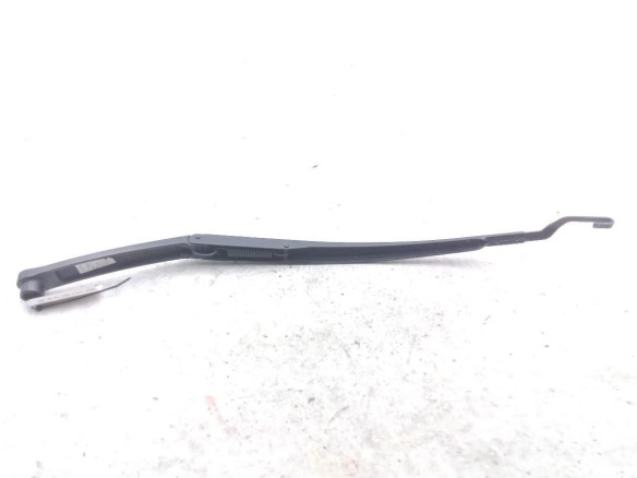 98321J7000  BRAZO LIMPIAPARABRISAS DEL DER KIA CEED (CD)|Desguaces La Cabaña