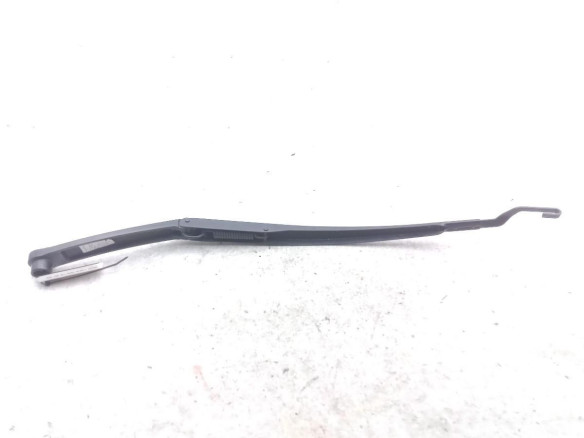 98321J7000  BRAZO LIMPIAPARABRISAS DEL DER KIA CEED (CD)|Desguaces La Cabaña