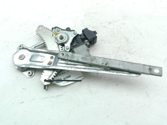 827201U600  ELEVALUNAS PUERTA LAT TRA DER NISSAN JUKE (F15)|Desguaces La Cabaña