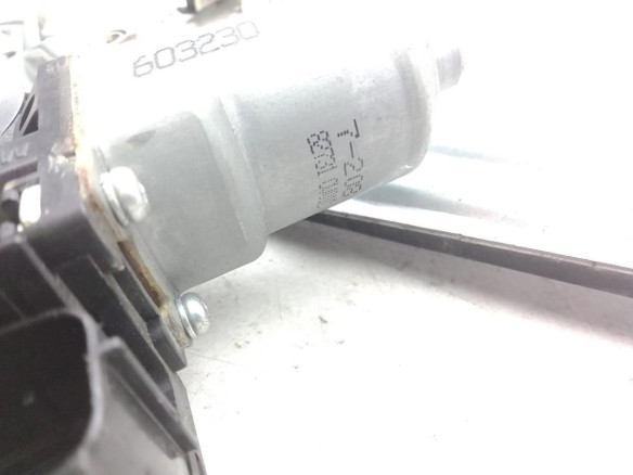 827201U600  ELEVALUNAS PUERTA LAT TRA DER NISSAN JUKE (F15)|Desguaces La Cabaña