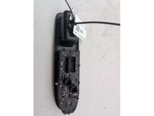 MANDO ELEVALUNAS PUERTA LAT DEL IZQ PEUGEOT 406 Break (8E/F)|Desguaces La Cabaña