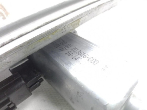 827211031R  ELEVALUNAS PUERTA LAT TRA IZQ DACIA SANDERO II|Desguaces La Cabaña