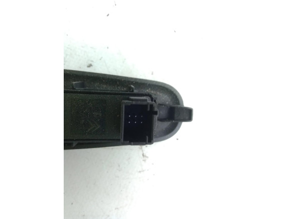 96652794ZD MANDO ELEVALUNAS PUERTA LAT TRA DER PEUGEOT 5008|Desguaces La Cabaña