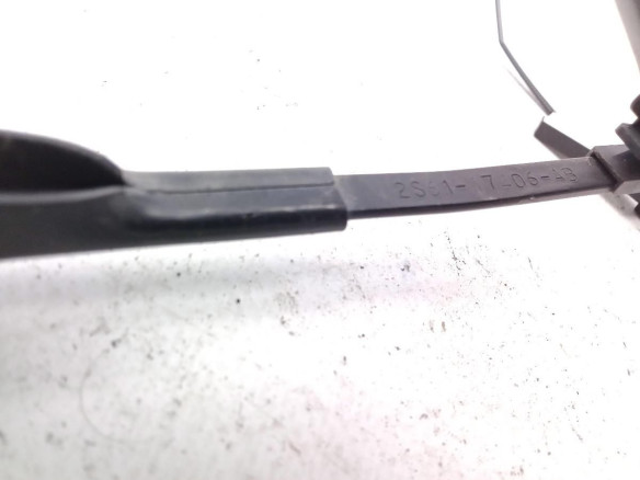 BRAZO LIMPIAPARABRISAS TRA PORTÓN FORD FIESTA V (JH_, JD_)|Desguaces La Cabaña