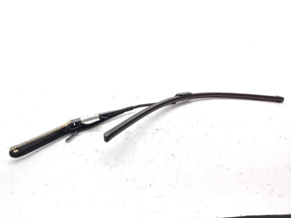 8A6117526AC BRAZO LIMPIAPARABRISAS DEL IZQ FORD FIESTA VI|Desguaces La Cabaña
