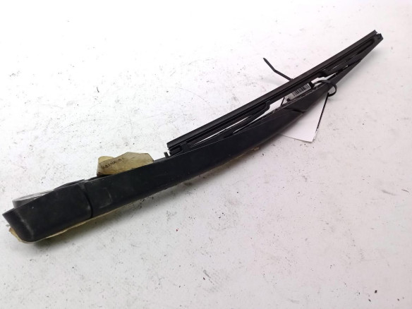 BRAZO LIMPIAPARABRISAS TRA PORTÓN FORD FIESTA |Desguaces La Cabaña