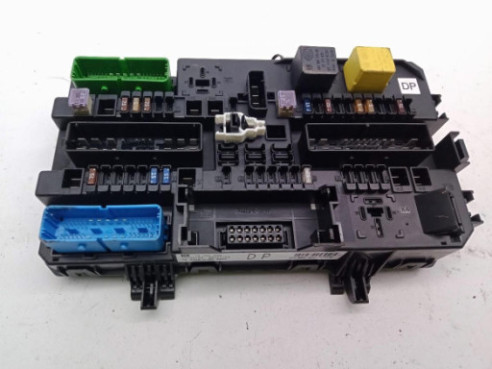 CAJA FUSIBLES INTERIOR (BSI)|Desguaces La Cabaña 2