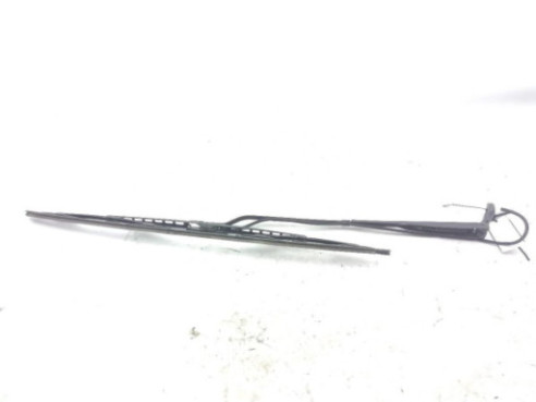BRAZO LIMPIAPARABRISAS DEL IZQ MERCEDES BENZ VITO Furgón (638)|Desguaces La Cabaña