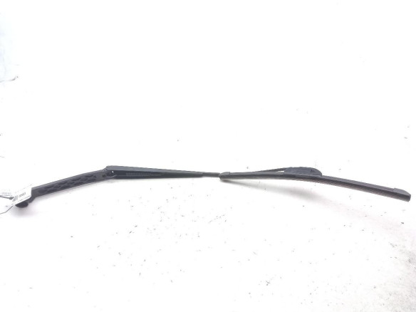BRAZO LIMPIAPARABRISAS DEL DER SUBARU IMPREZA Fastback (GR, GH, G3)|Desguaces La Cabaña