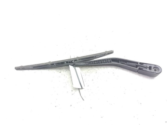 BRAZO LIMPIAPARABRISAS TRA PORTÓN BMW 1 (F20)|Desguaces La Cabaña