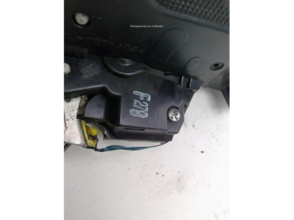 CERRADURA PUERTA LAT DEL IZQ TOYOTA AVENSIS (_T25_)|Desguaces La Cabaña