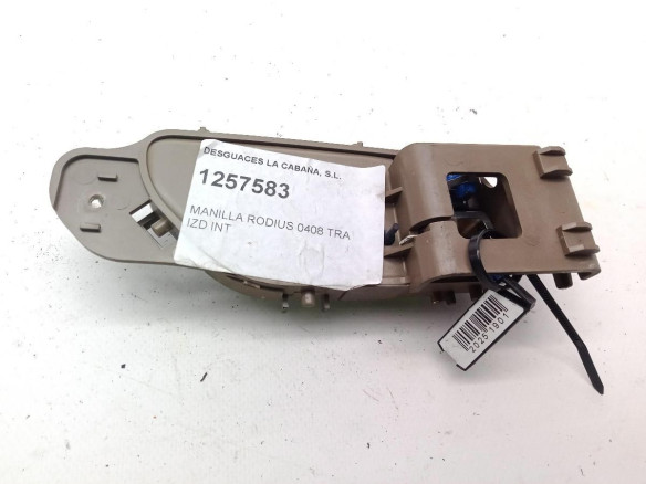 MANILLA PUERTA LAT TRA IZQ INT SSANGYONG RODIUS|Desguaces La Cabaña