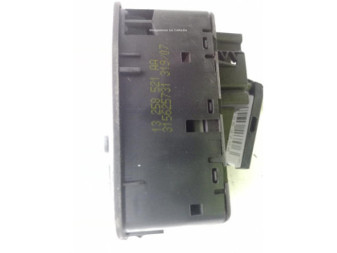 13258521AA MANDO ELEVALUNAS PUERTA LAT DEL IZQ OPEL CORSA D (S07)|Desguaces La Cabaña
