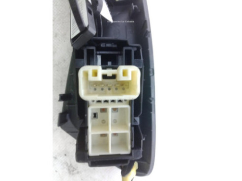 MANDO ELEVALUNAS PUERTA LAT DEL DER CITROEN C1 II|Desguaces La Cabaña