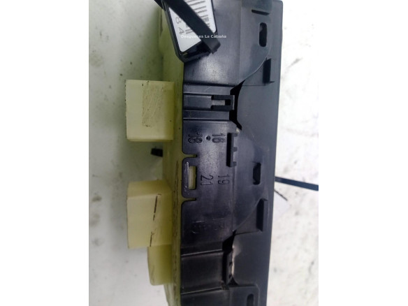 397540 MANDO ELEVALUNAS PUERTA LAT DEL IZQ JEEP COMPASS (MK49)|Desguaces La Cabaña
