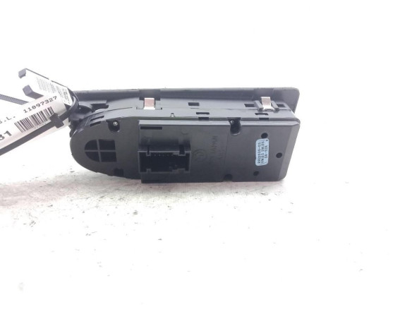 695203903 MANDO ELEVALUNAS PUERTA LAT DEL IZQ BMW 1 (E87)|Desguaces La Cabaña