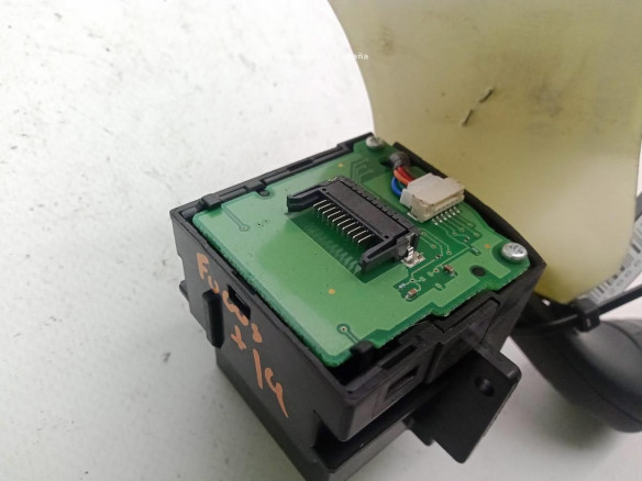 F1ET17A553BA MANDO LIMPIAPARABRISAS FORD FOCUS III|Desguaces La Cabaña