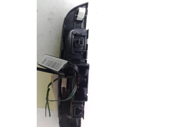 847402S350TAN, INTERRUPTOR WARNING HYUNDAI ix35 (LM, EL, ELH)|Desguaces La Cabaña