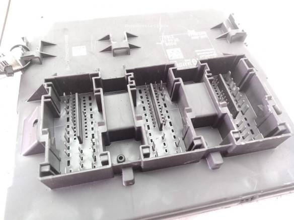3AA937087D CAJA FUSIBLES INTERIOR (BSI) VW PASSAT CC (357)|Desguaces La Cabaña