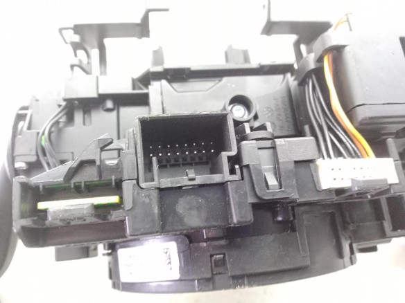 8V0953521JR MANDO COMPLETO AUDI A3 Sportback (8VA, 8VF)|Desguaces La Cabaña