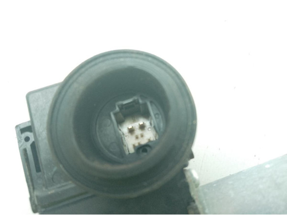 8571047160 ELEVALUNAS PUERTA LAT TRA DER TOYOTA PRIUS PLUS (_W4_)|Desguaces La Cabaña