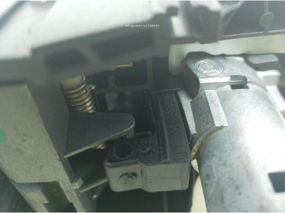 MANILLA PUERTA LAT DEL IZQ EXT SKODA OCTAVIA III (5E3, NL3, NR3)|Desguaces La Cabaña