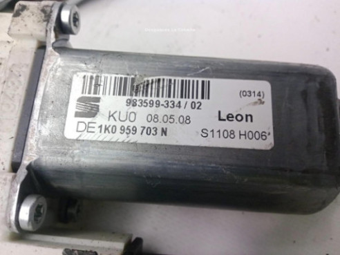 1K0959703N ELEVALUNAS PUERTA LAT TRA IZQ SEAT LEON (1P1)|Desguaces La Cabaña