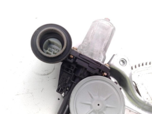 8511035180 ELEVALUNAS PUERTA LAT TRA DER TOYOTA PRIUS Fastback (_W2_)|Desguaces La Cabaña