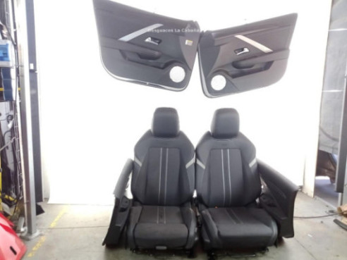 KIT ASIENTOS + TAPIZADOS OPEL ASTRA L|Desguaces La Cabaña