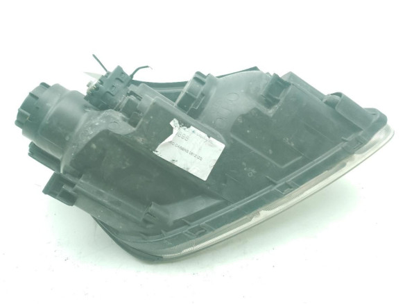 921011D020  FARO IZQUIERDO KIA CARENS III Limusina (UN)|Desguaces La Cabaña