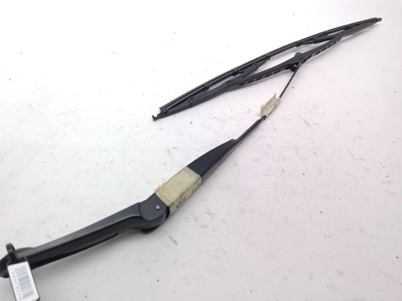 BRAZO LIMPIAPARABRISAS DEL IZQ FIAT PANDA (141A)|Desguaces La Cabaña
