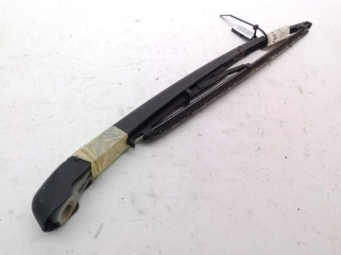 BRAZO LIMPIAPARABRISAS TRA PORTÓN FIAT PANDA (141A)|Desguaces La Cabaña