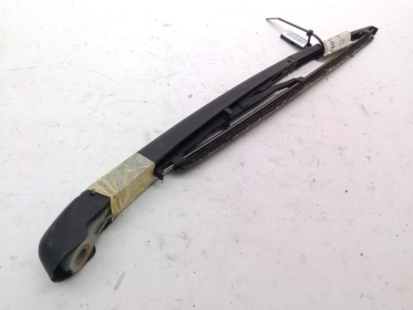 BRAZO LIMPIAPARABRISAS TRA PORTÓN FIAT PANDA (141A)|Desguaces La Cabaña