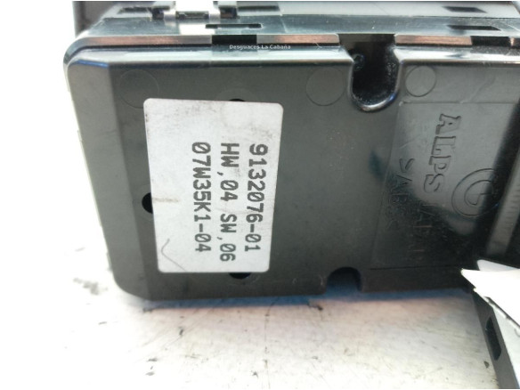 913207601 MANDO ELEVALUNAS PUERTA LAT DEL IZQ BMW 1 (E87)|Desguaces La Cabaña