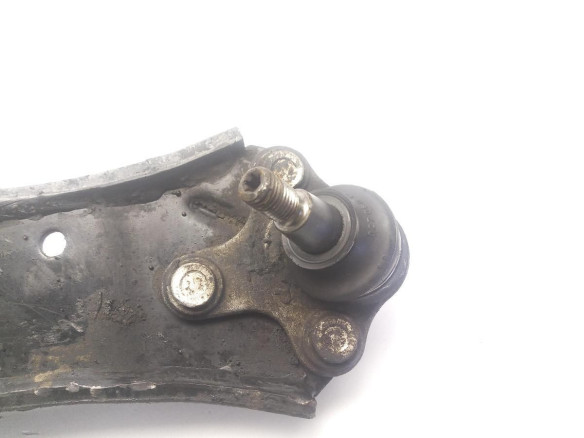 1K0407189E BRAZO SUSPENSION DEL IZQ INF VW CADDY III Furgón (2KA, 2KH, 2CA, 2CH)|Desguaces La Cabaña