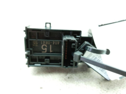 4040R413D MANDO ELEVALUNAS PUERTA LAT TRA IZQ TOYOTA COROLLA Fastback (_E21_)|Desguaces La Cabaña