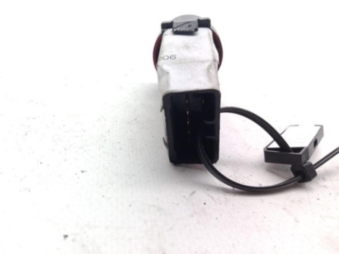 864W0140 INTERRUPTOR WARNING KIA SORENTO I (JC)|Desguaces La Cabaña