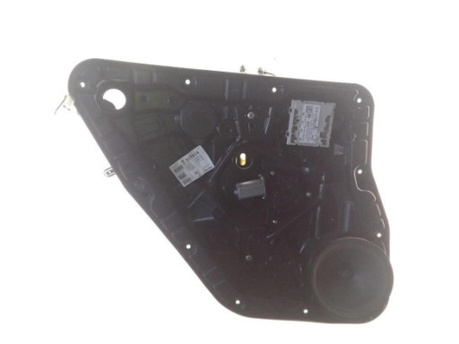 7407264A106 MOTOR LIMPIAPARABRISAS TRA MERCEDES BENZ CLASE A (W177)|Desguaces La Cabaña