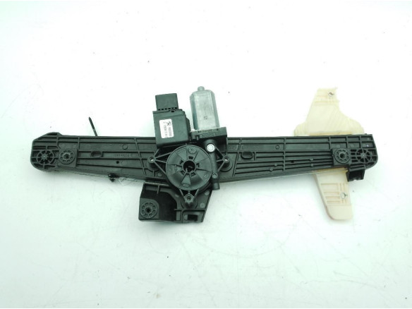 9830335580 ELEVALUNAS PUERTA LAT TRA IZQ OPEL COMBO Limusina (X19)|Desguaces La Cabaña