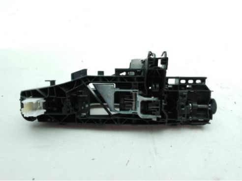7407264A106 MOTOR LIMPIAPARABRISAS TRA MERCEDES BENZ CLASE A (W177)|Desguaces La Cabaña 2