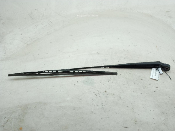 BRAZO LIMPIAPARABRISAS DEL DER NISSAN TERRANO II (R20)|Desguaces La Cabaña