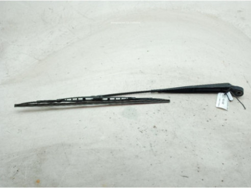 BRAZO LIMPIAPARABRISAS DEL DER NISSAN TERRANO II (R20)|Desguaces La Cabaña