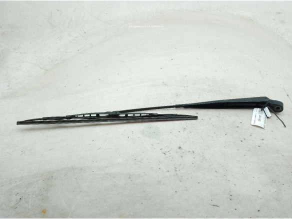 BRAZO LIMPIAPARABRISAS DEL DER NISSAN TERRANO II (R20)|Desguaces La Cabaña