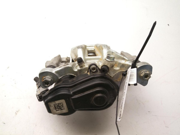 4783002360  PINZA TRA DER TOYOTA COROLLA Fastback (_E21_)|Desguaces La Cabaña