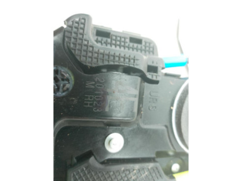 6905002610 CERRADURA PUERTA LAT TRA DER TOYOTA COROLLA Fastback (_E21_)|Desguaces La Cabaña