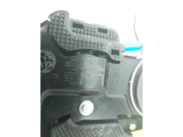 6905002610 CERRADURA PUERTA LAT TRA DER TOYOTA COROLLA Fastback (_E21_)|Desguaces La Cabaña