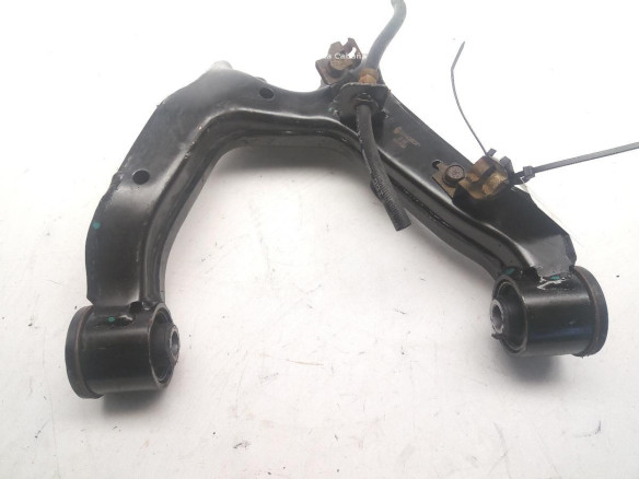 4010A038  BRAZO SUSPENSION DEL DER SUP MITSUBISHI MONTERO III Canvas Top (V6_W, V7_W)|Desguaces La Cabaña