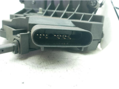 BM5AA21813AH CERRADURA PUERTA LAT DEL IZQ FORD FOCUS III Turnier|Desguaces La Cabaña