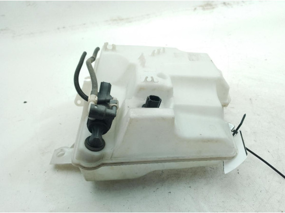 BV6117B613C BOTE LIMPIAPARABRISAS FORD FOCUS III Turnier|Desguaces La Cabaña