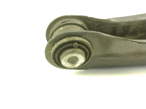 6795812 BRAZO SUSPENSION TRA DER INF CENTRAL BMW X3 (F25)|Desguaces La Cabaña